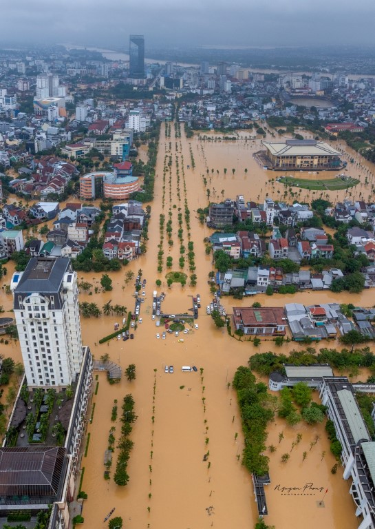 lu lut tai hue_hue ngap lut_mua lu tai hue_o che năng_o che mau_o lech tam_o du che mua nang tai hue12.jpg